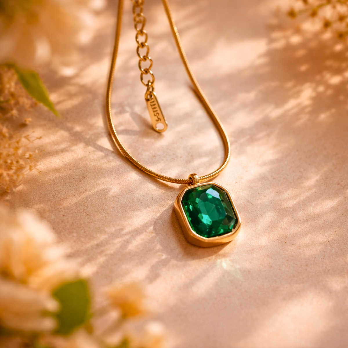 Emerald Green Crystal Pendant Gold Necklace