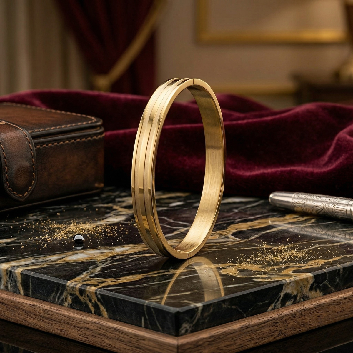 Men’s Dual Matte & Twin Gloss Gold Stripe Kada