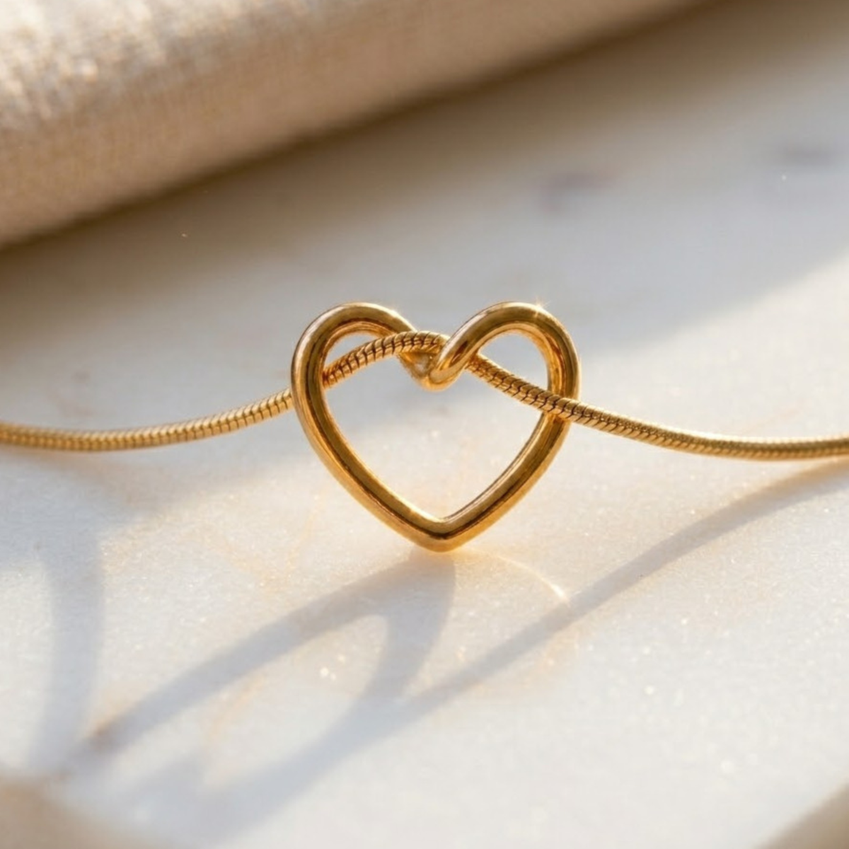Minimal Gold Open Heart Pendant Necklace