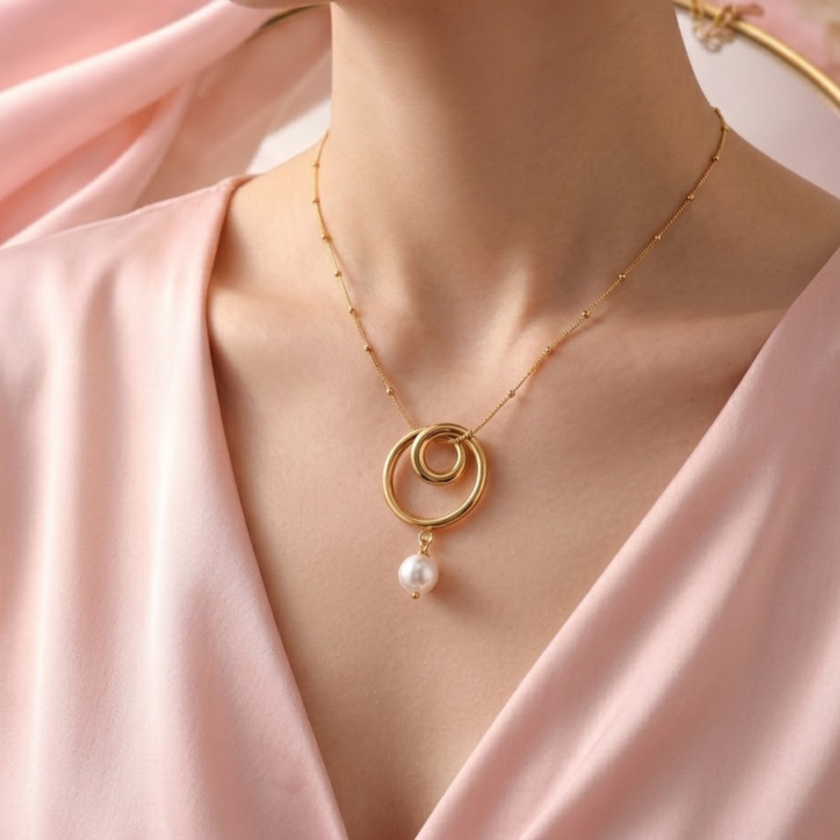 Interlocking Gold Rings Pearl Drop Necklace